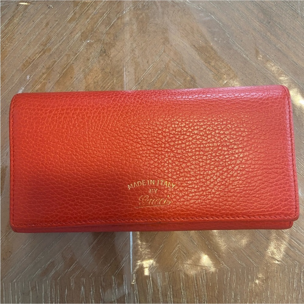 Gucci Wallet color red